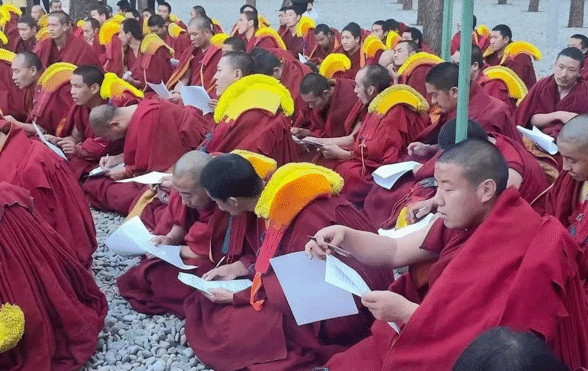 西藏：多措并舉縱深推進宗教界“三個意識”教育
